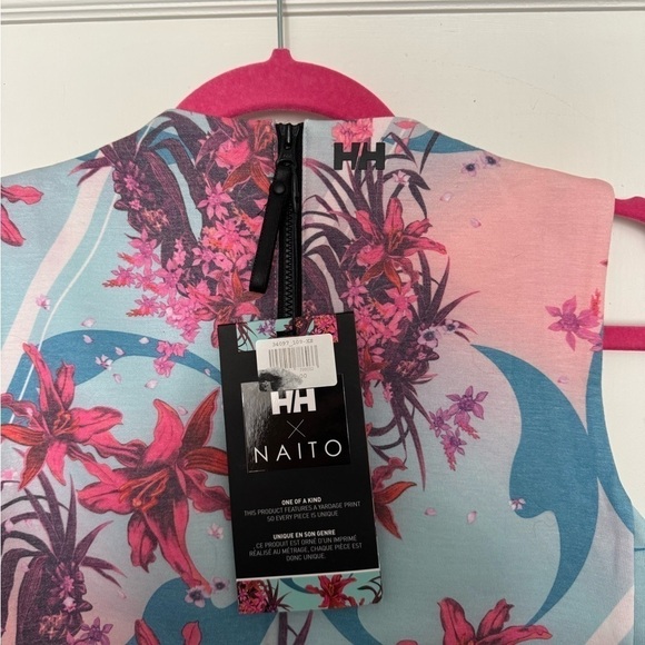 New! Helly Hansen HP Ocean Sleeveless Top‎ Rashguard - Picture 6 of 10